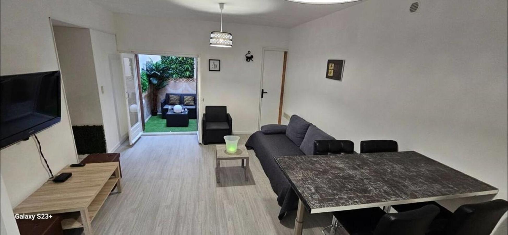 Appartement Cosy Avec Patio En Rdc Perpignan Bagian luar foto