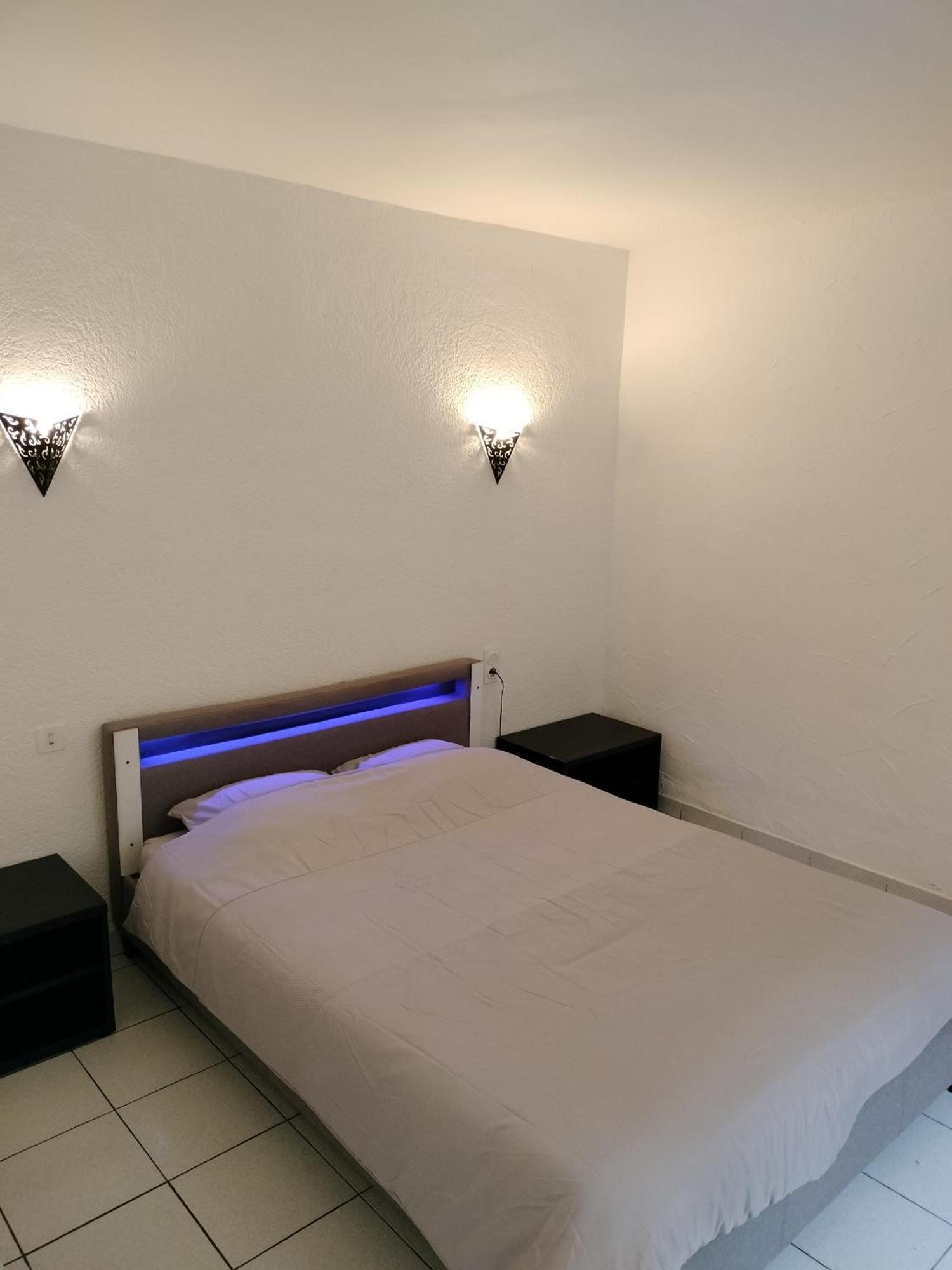 Appartement Cosy Avec Patio En Rdc Perpignan Bagian luar foto